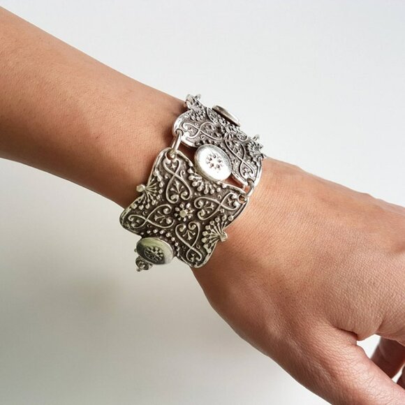 Chunky Turkish Antique Silver Large Ottoman Bracelet. - Picture 1 of 5